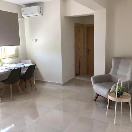 Bounatsa & Aparthotel 4*