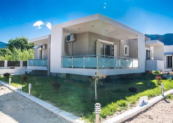 Bounatsa & Aparthotel