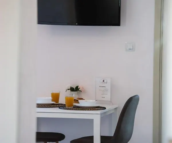 Aparthotel Bounatsa & 4*