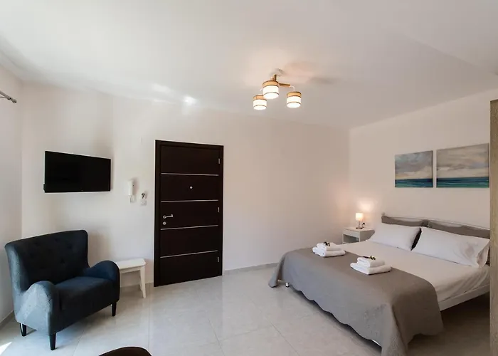 Aparthotel Bounatsa & Nydri (Lefkada)