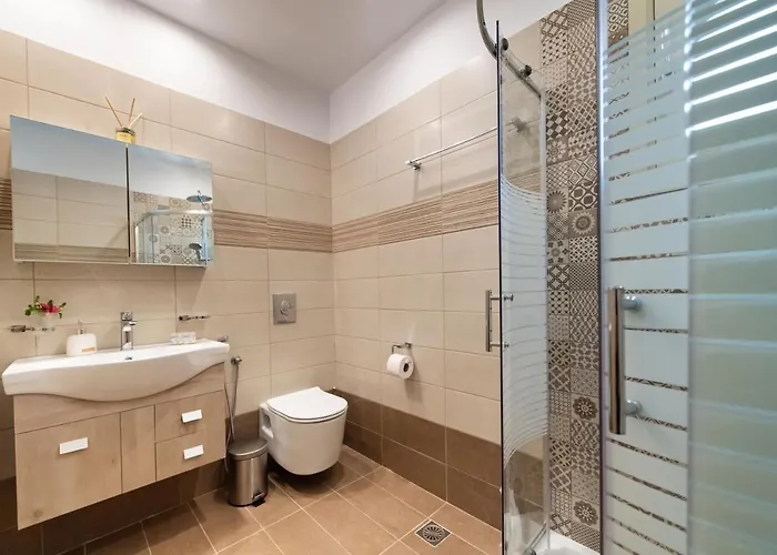 Bounatsa & Aparthotel 4*