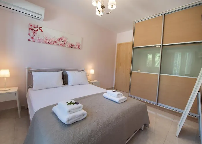 Bounatsa & Nydri (Lefkada)