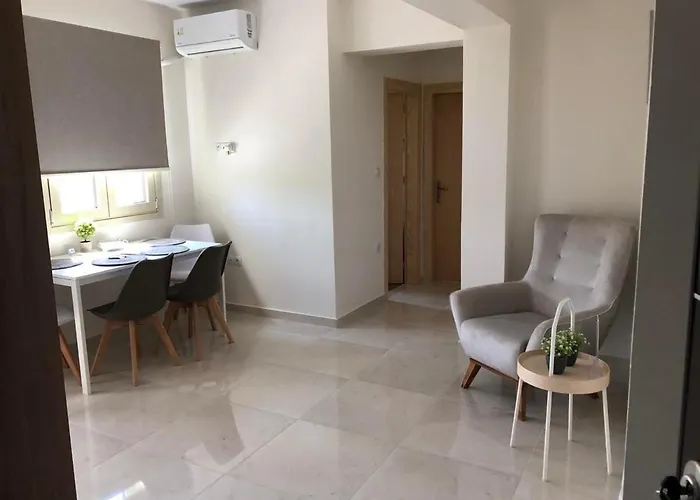 Bounatsa & Aparthotel 4*