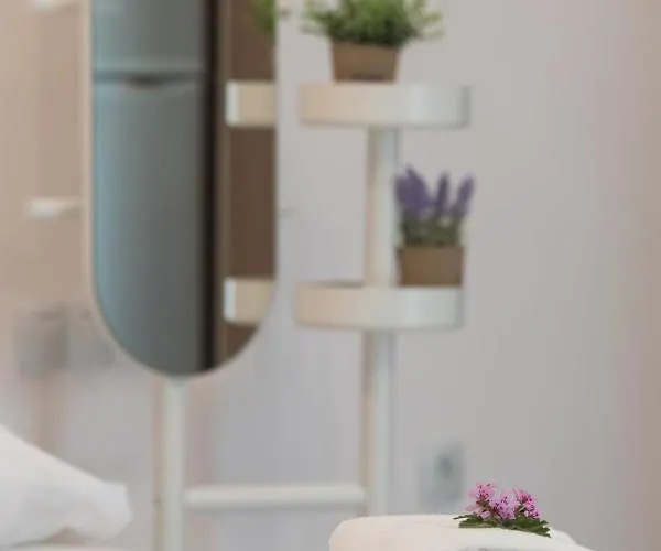 Bounatsa & Aparthotel Nydri (Lefkada)