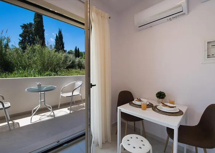 Bounatsa & Aparthotel