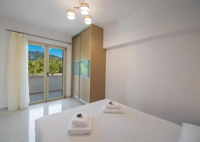 Bounatsa & Aparthotel 4*